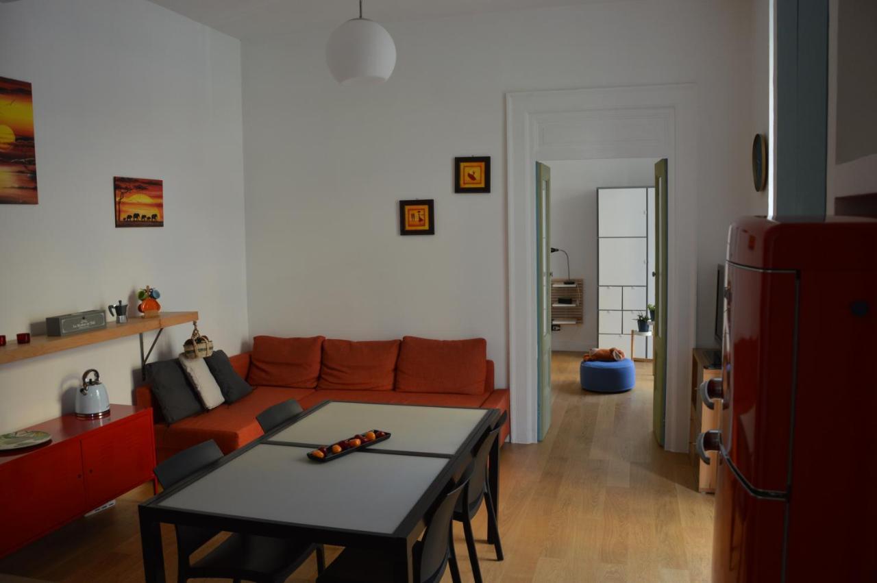 Casa Flora Al Corso Lägenhet Neapel Exteriör bild